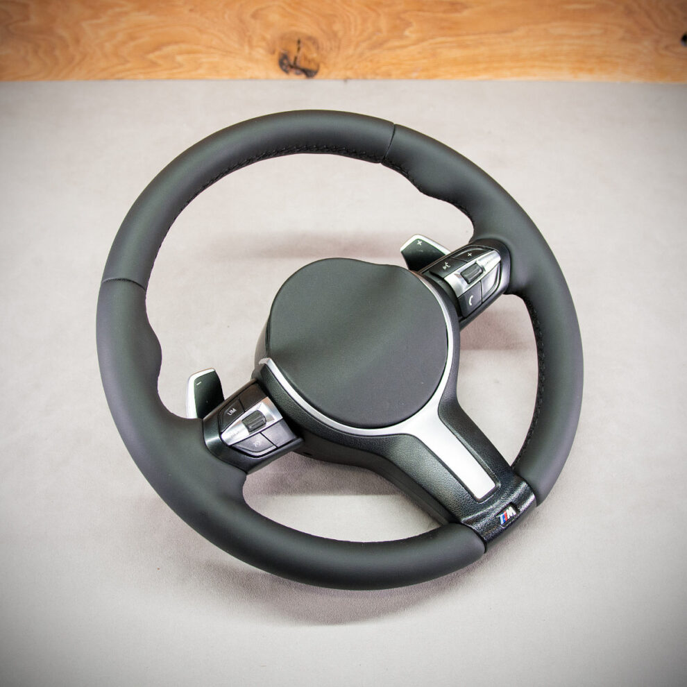 Obszycie kierownicy BMW X6 F16