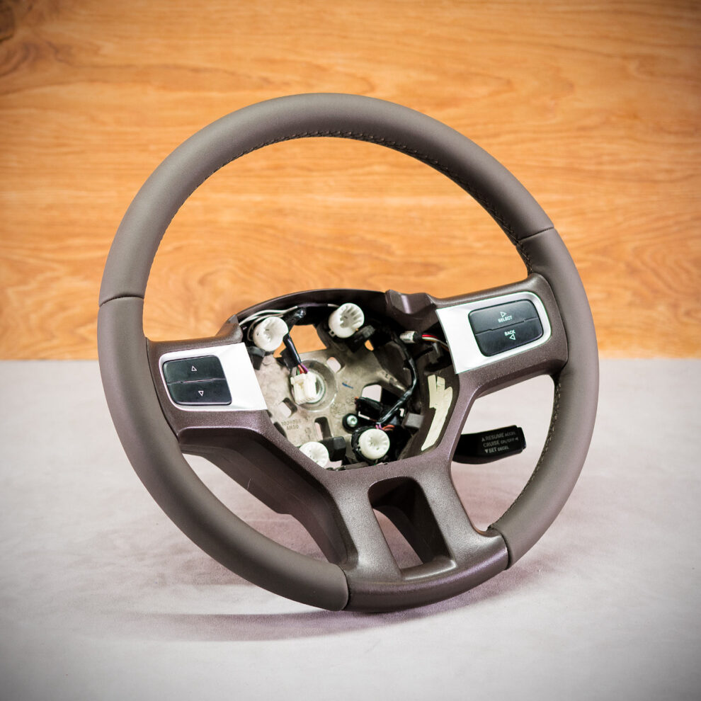 Obszycie kierownicy Dodge Ram IV