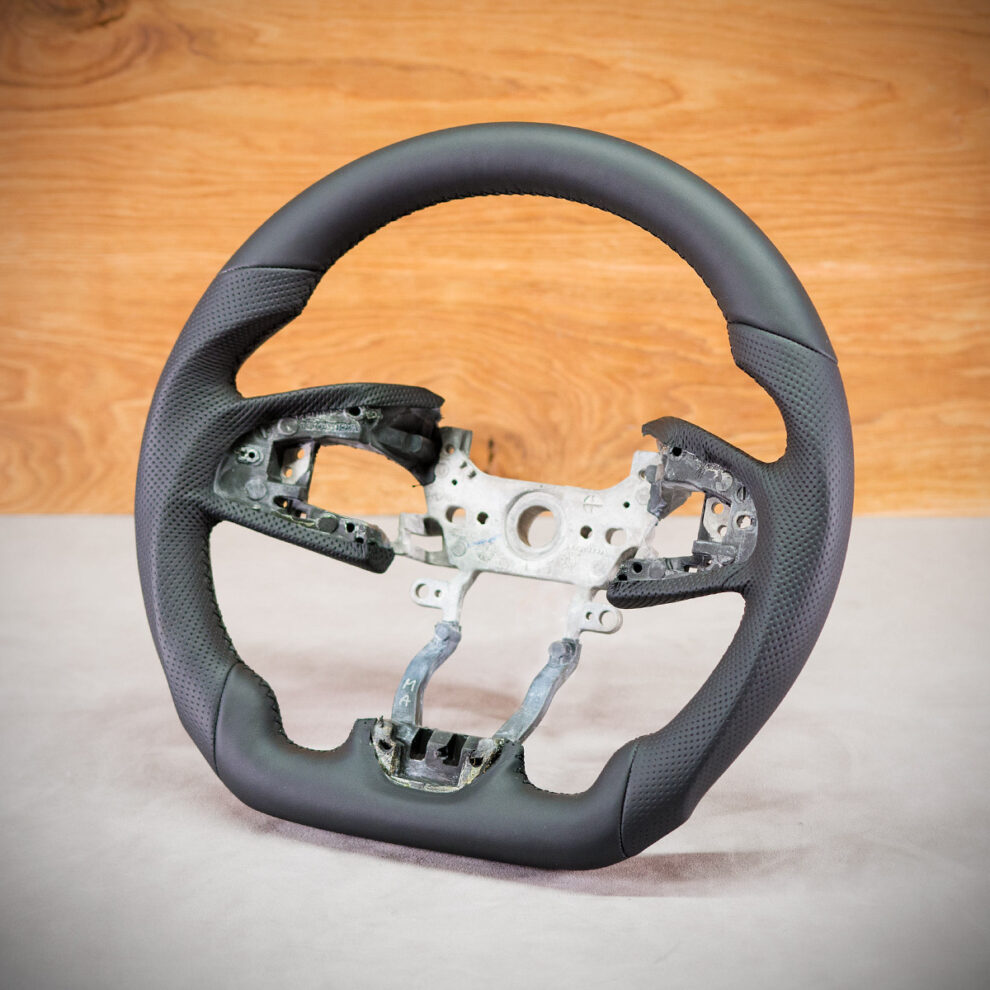 Modyfikacja i obszycie kierownicy Honda Civic X