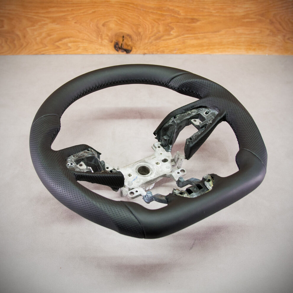 Modyfikacja i obszycie kierownicy Honda Civic X