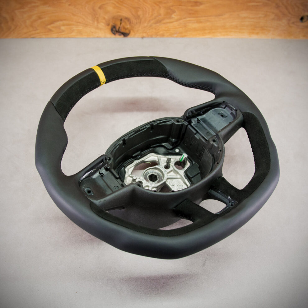 Modyfikacja i obszycie kierownicy Volvo XC60