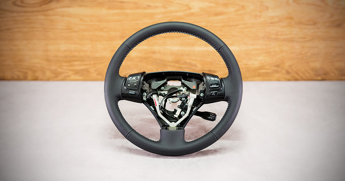 Obszycie kierownicy Lexus GS