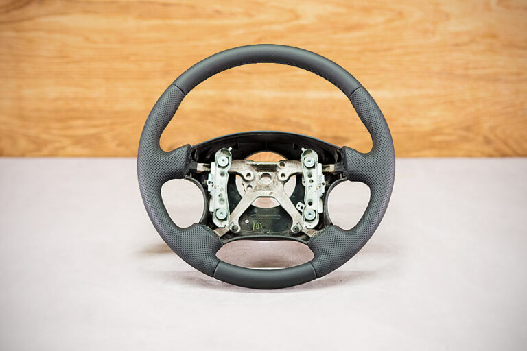 Obszycie kierownicy Subaru Forester