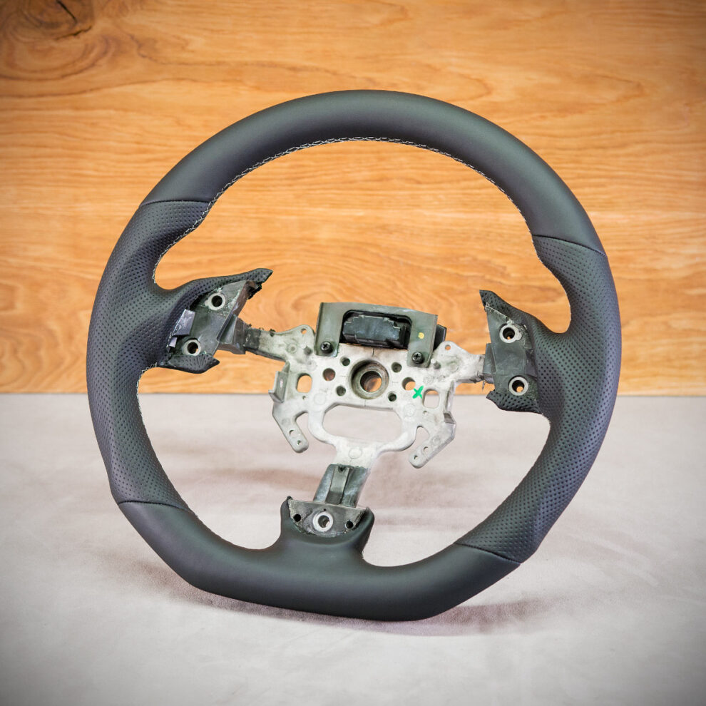 Modyfikacja i obszycie kierownicy Honda Accord VII