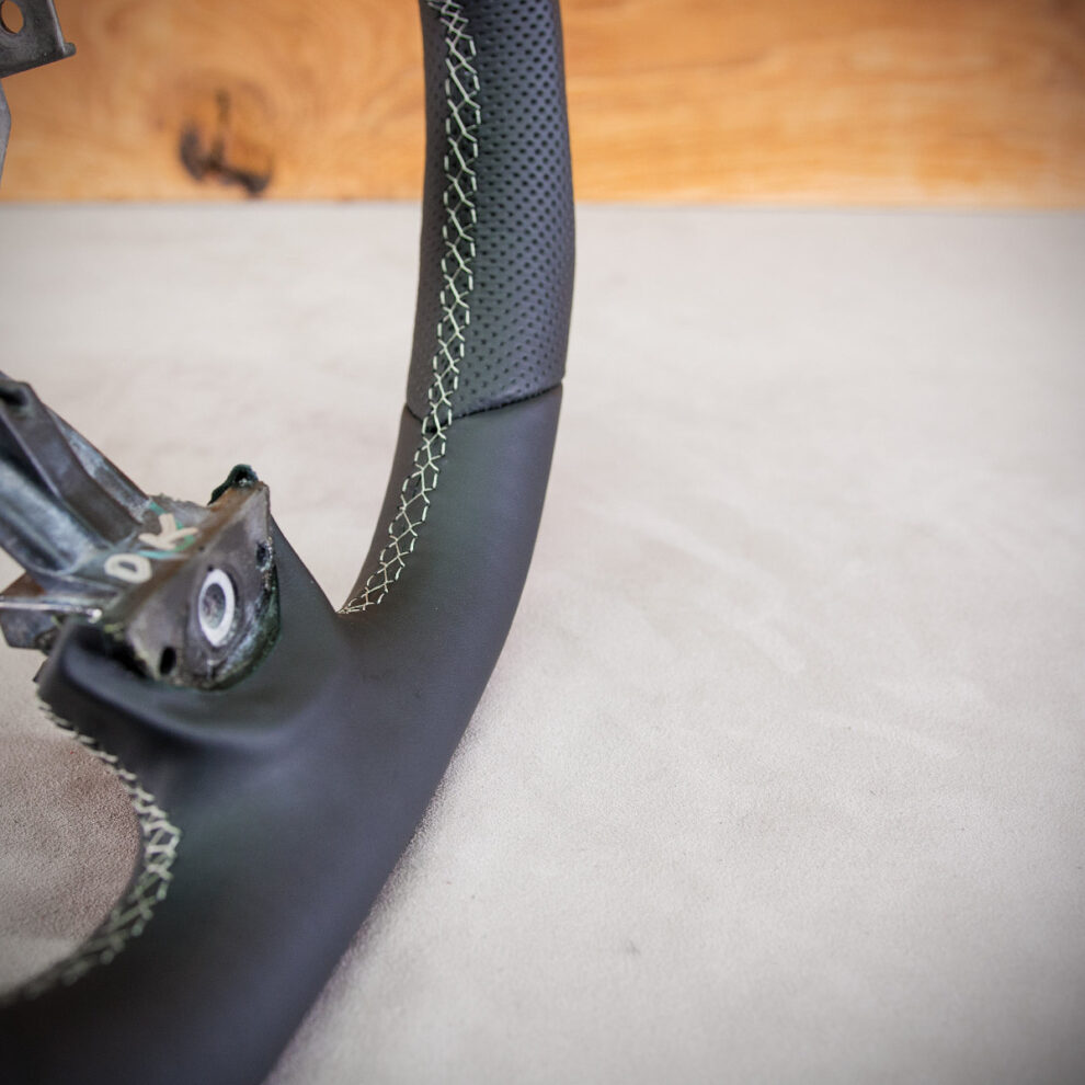 Modyfikacja i obszycie kierownicy Honda Accord VII