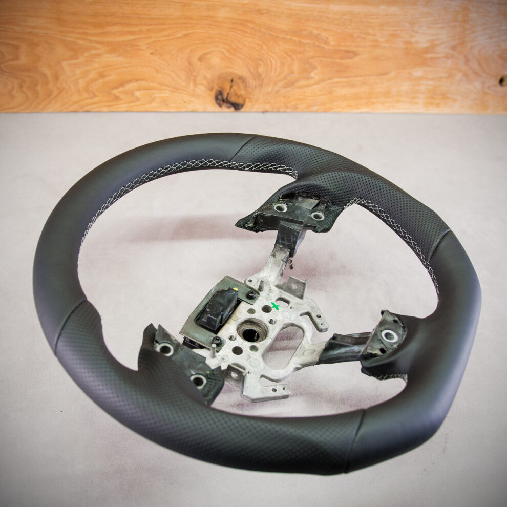 Modyfikacja i obszycie kierownicy Honda Accord VII