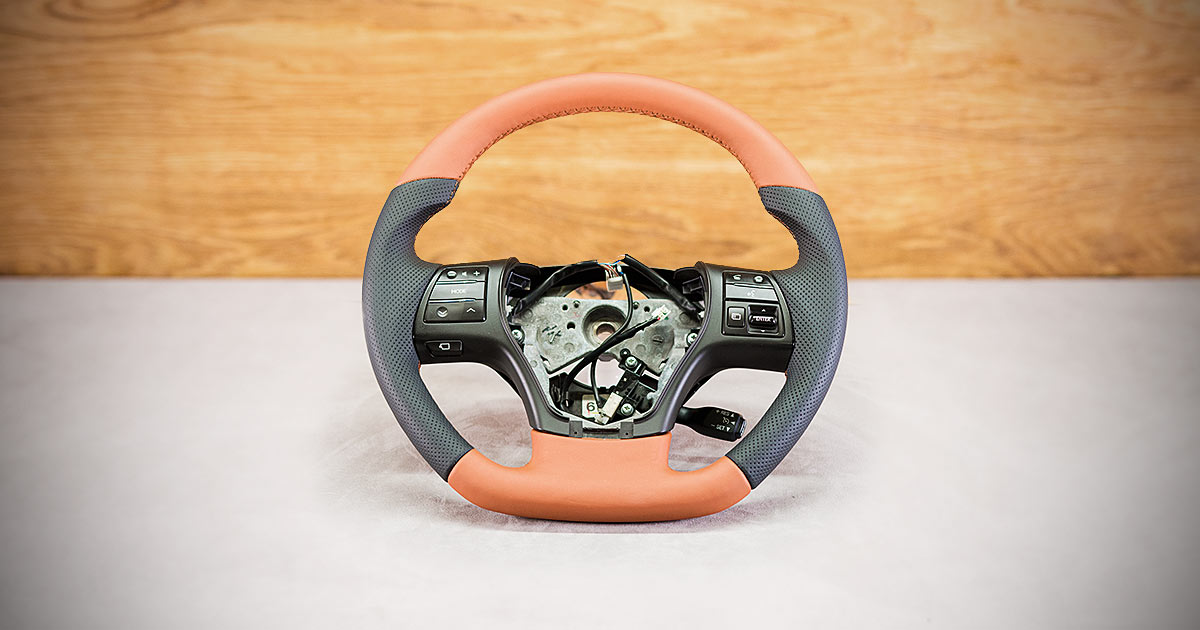 Modyfikacja i obszycie kierownicy Lexus RX