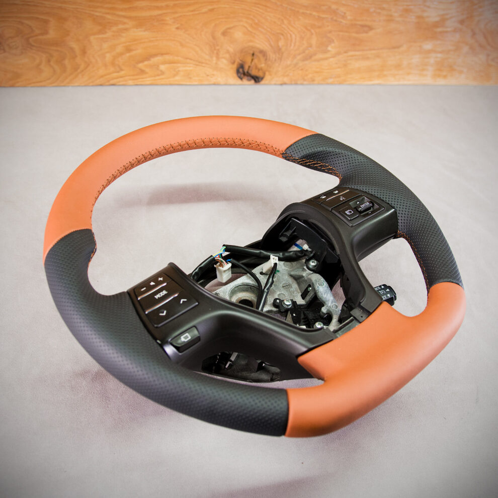 Modyfikacja i obszycie kierownicy Lexus RX