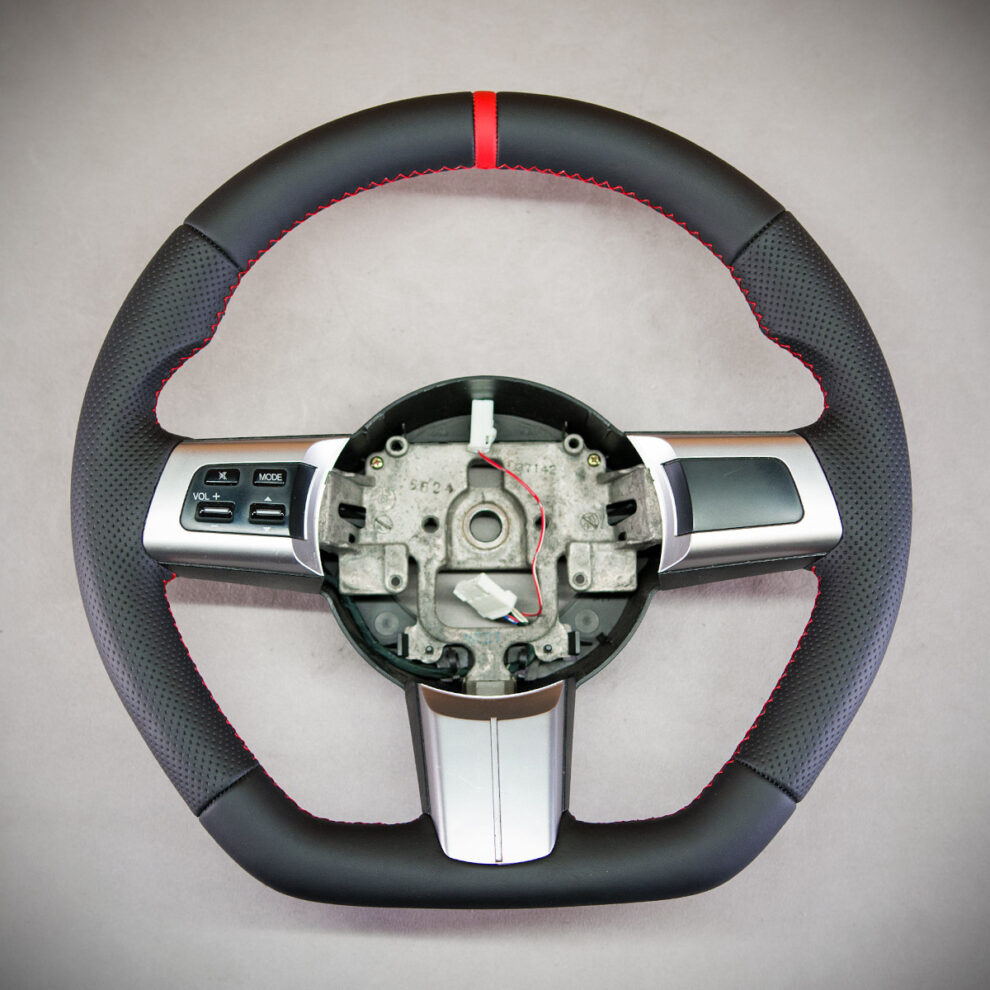 Modyfikacja i obszycie kierownicy Mazda MX-5 NC1