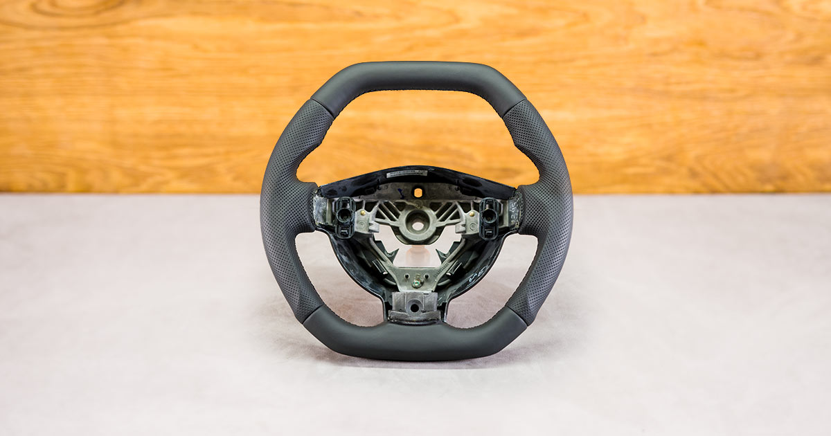 Modyfikacja i obszycie kierownicy Nissan NV200