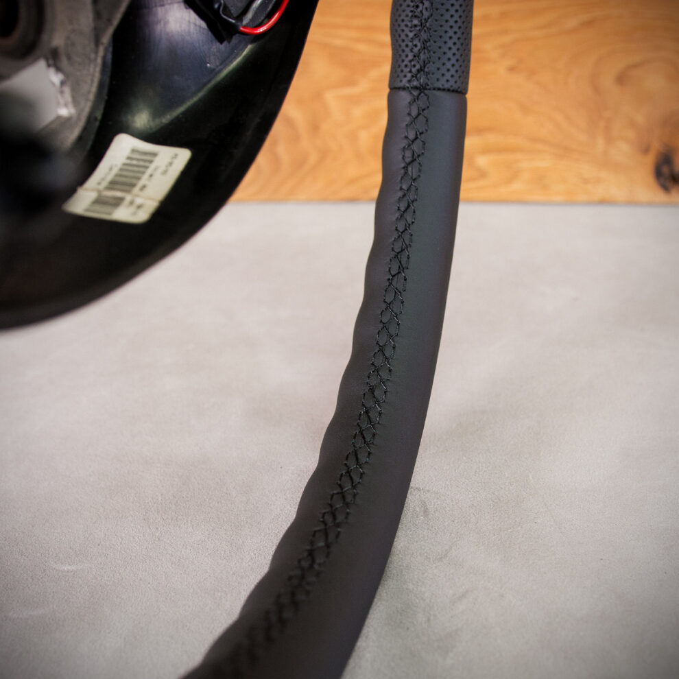 Obszycie kierownicy Renault Kangoo