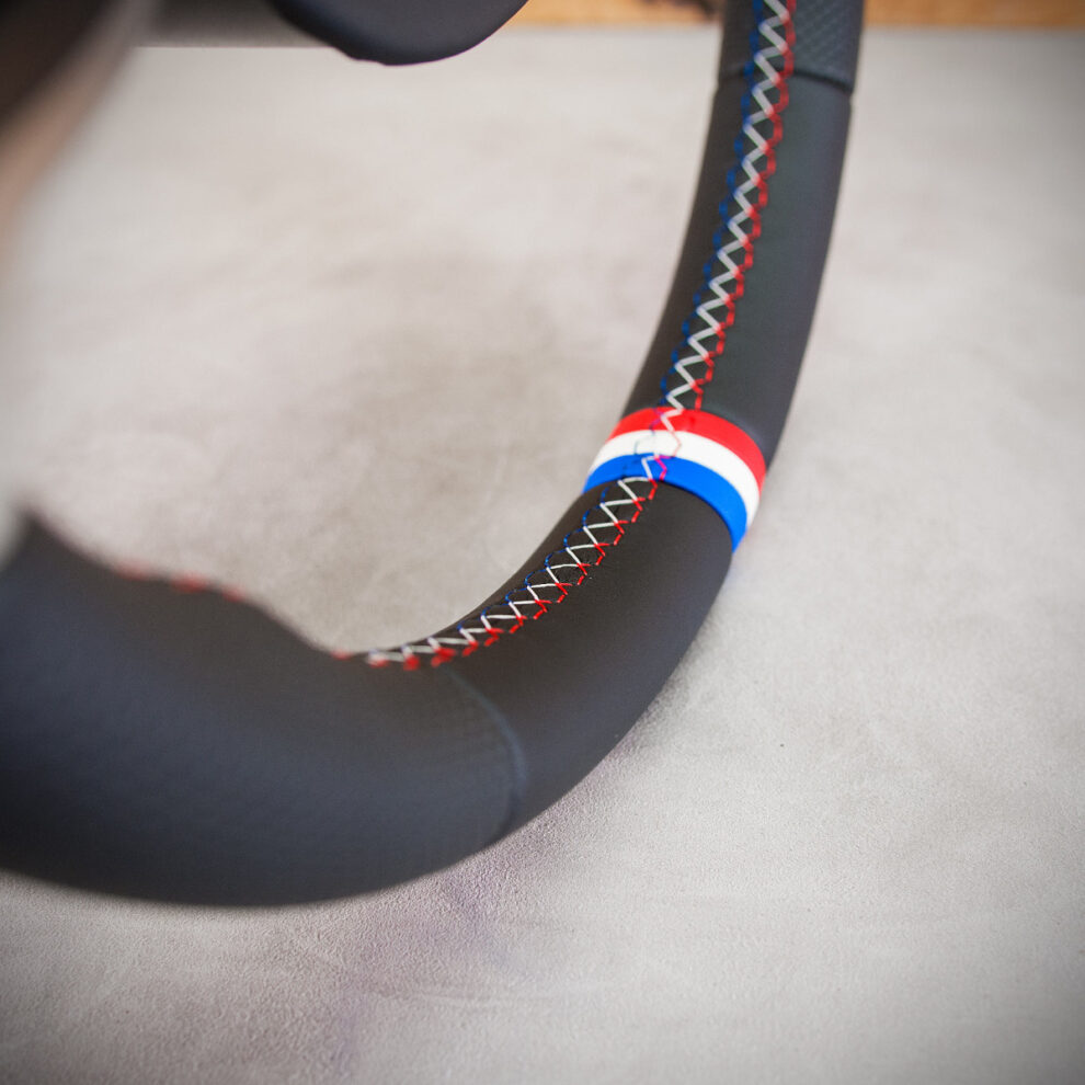 Obszycie kierownicy Ford Mustang V