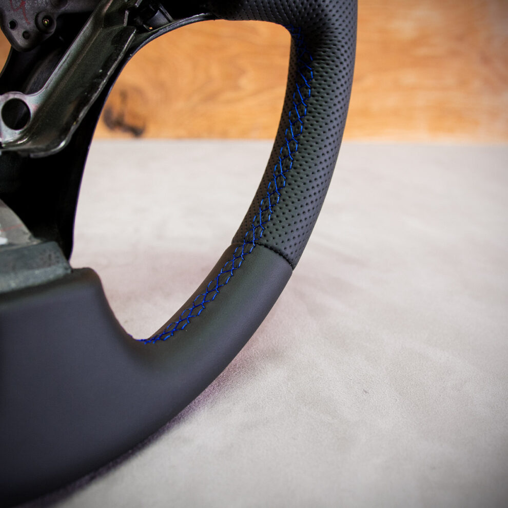 Obszycie kierownicy Toyota Yaris TS