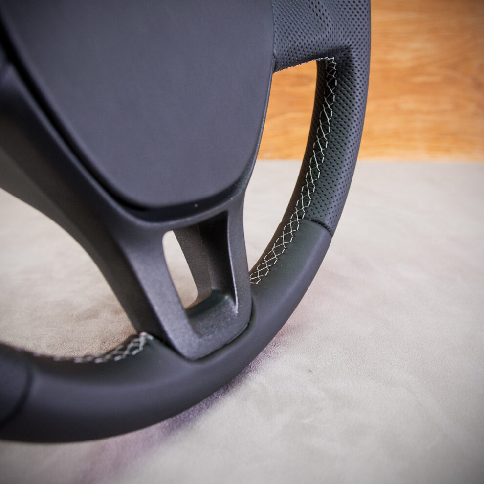 Obszycie kierownicy Volkswagen Transporter T6