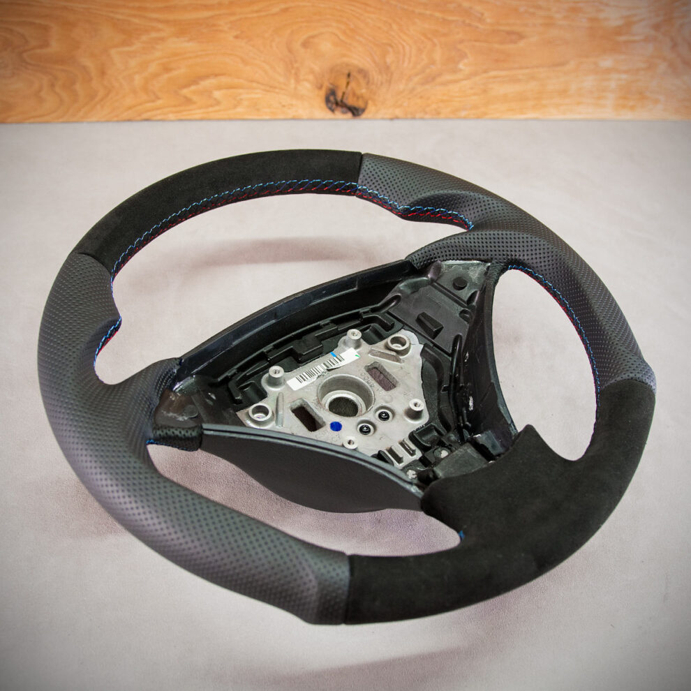 Modyfikacja i obszycie kierownicy BMW E61
