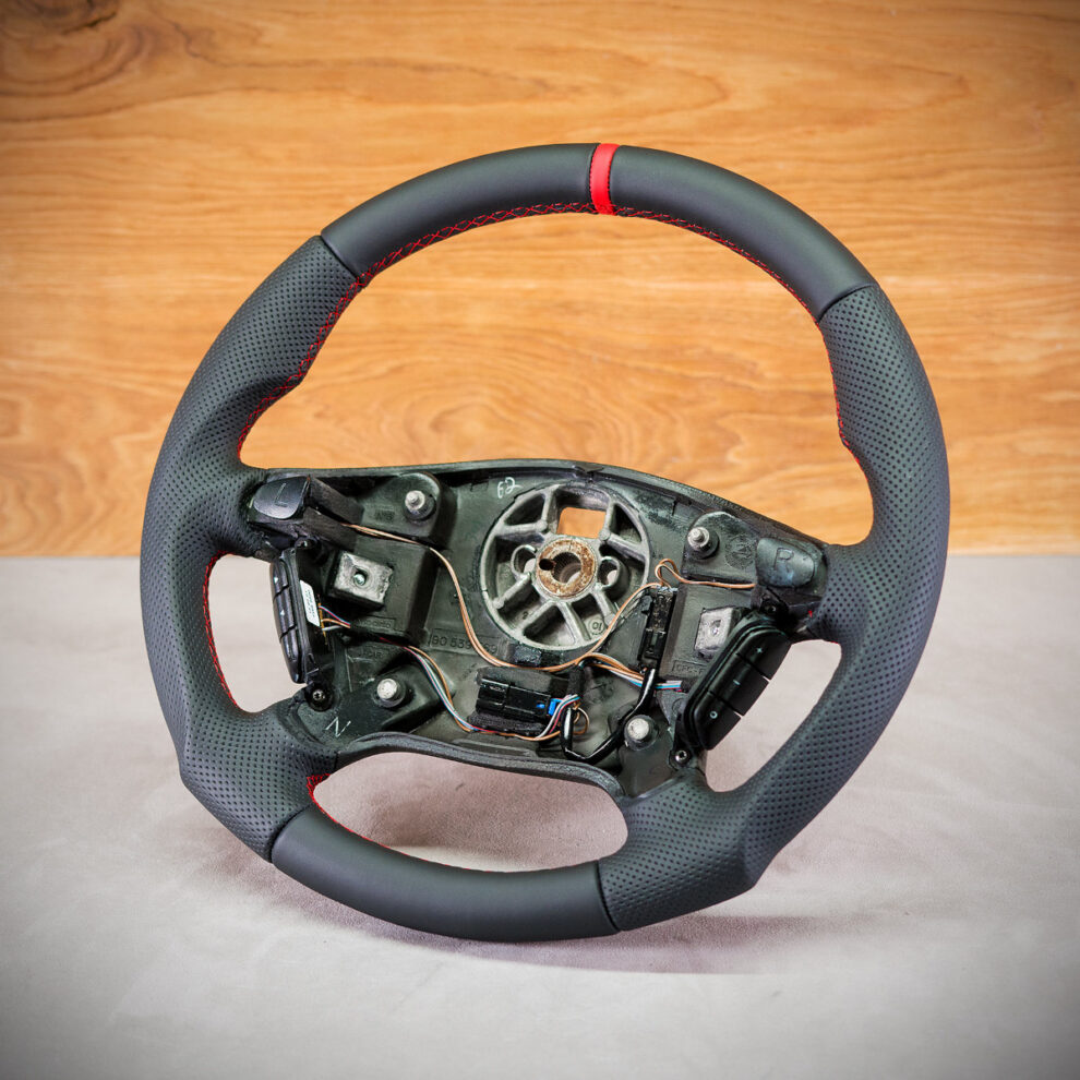 Modyfikacja i obszycie kierownicy Opel Vectra B