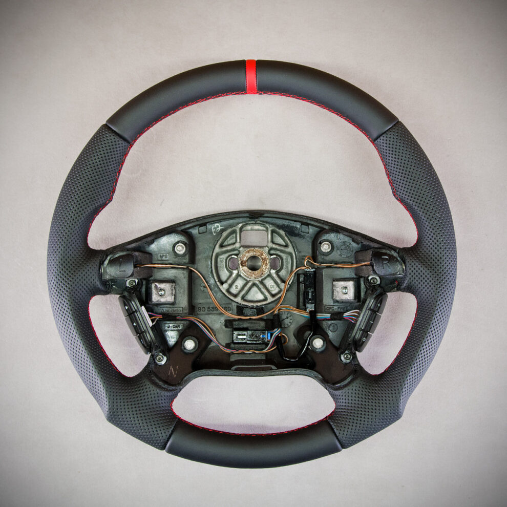 Modyfikacja i obszycie kierownicy Opel Vectra B