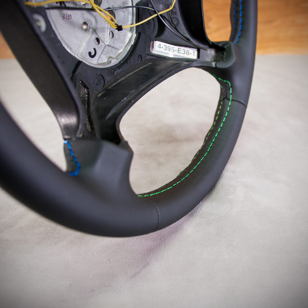 Obszycie kierownicy BMW-ALPINA B10