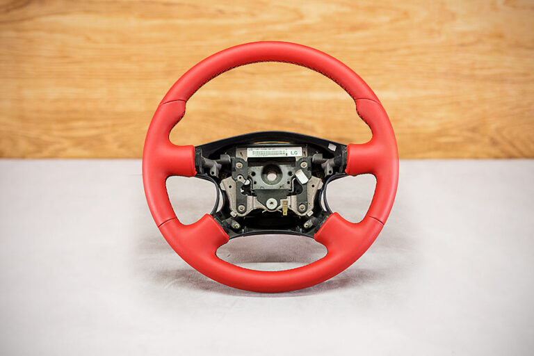 Obszycie kierownicy Nissan Micra