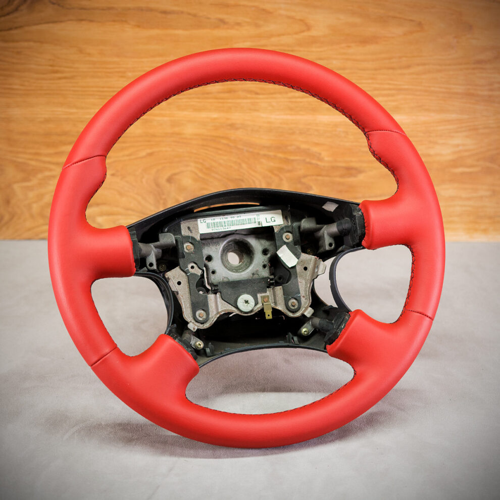 Obszycie kierownicy Nissan Micra