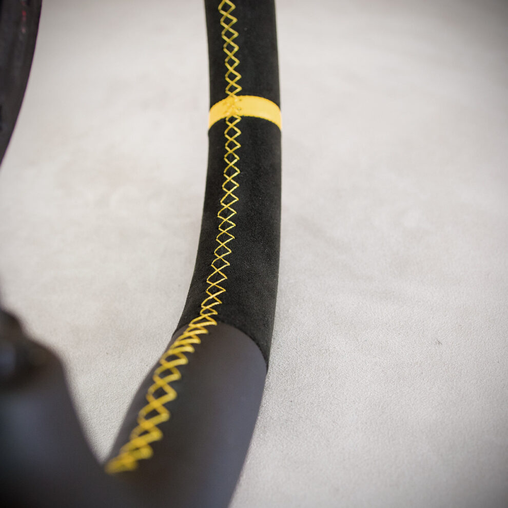 Modyfikacja i obszycie kierownicy Ford Focus Mk1