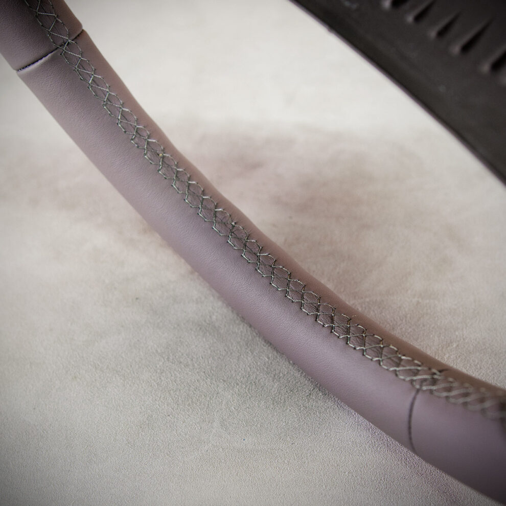 Modyfikacja i obszycie kierownicy Mercedes-Benz W211