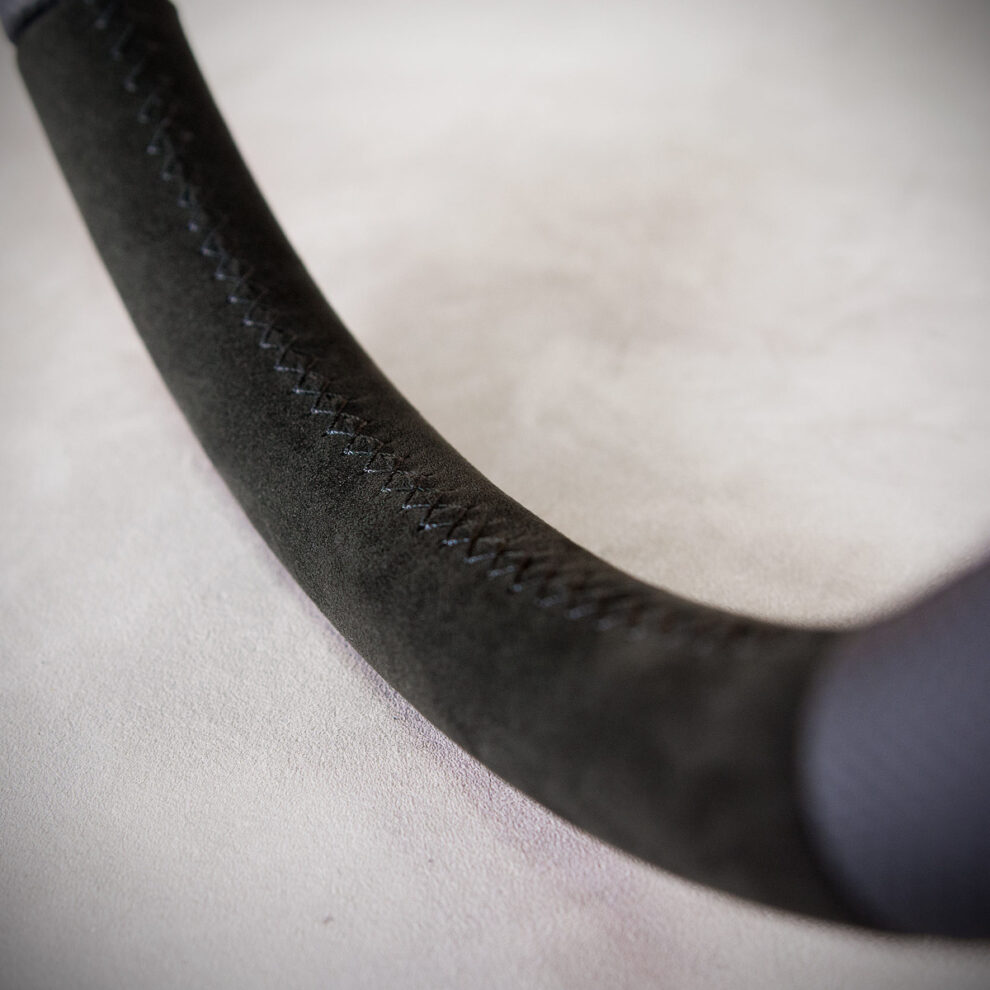 Modyfikacja i obszycie kierownicy Toyota Land Cruiser