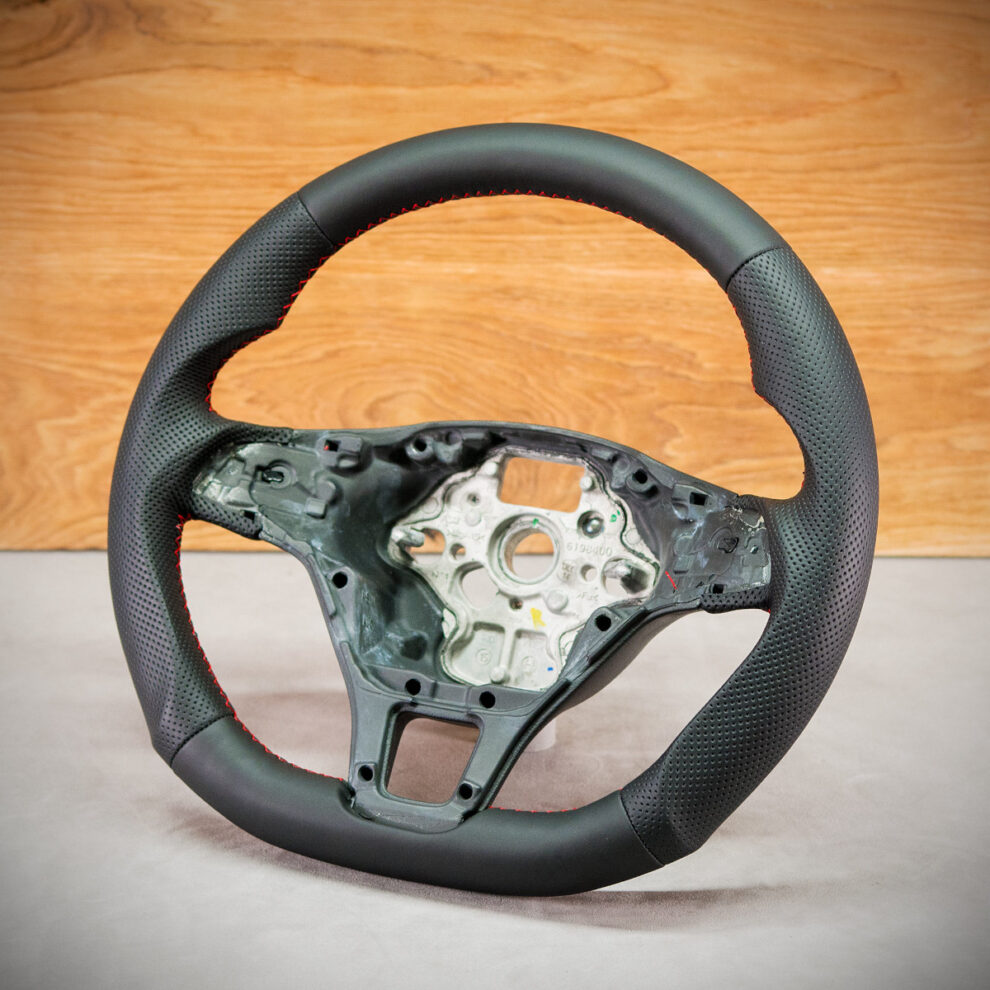 Modyfikacja i obszycie kierownicy Volkswagen Caravelle