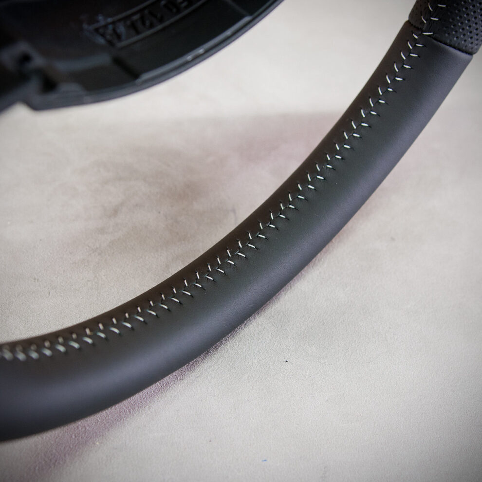 Obszycie kierownicy Audi A4 B8