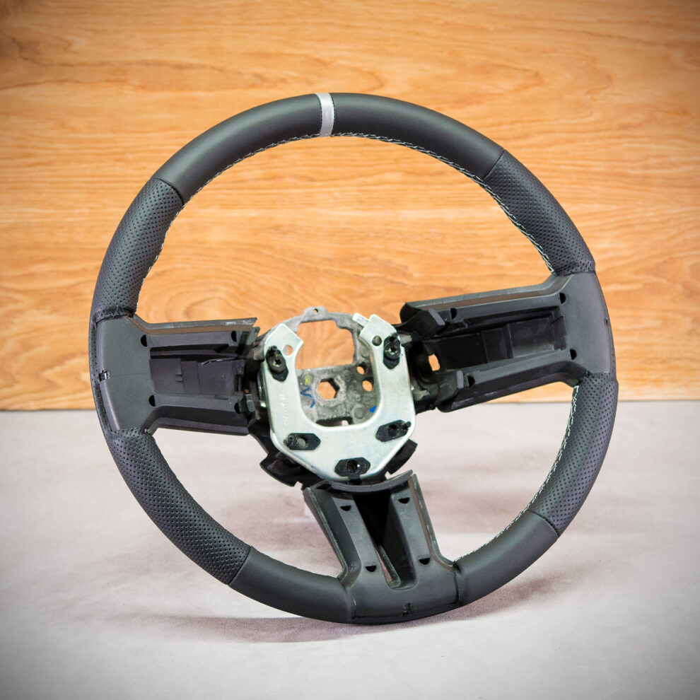 Obszycie kierownicy Ford Mustang V