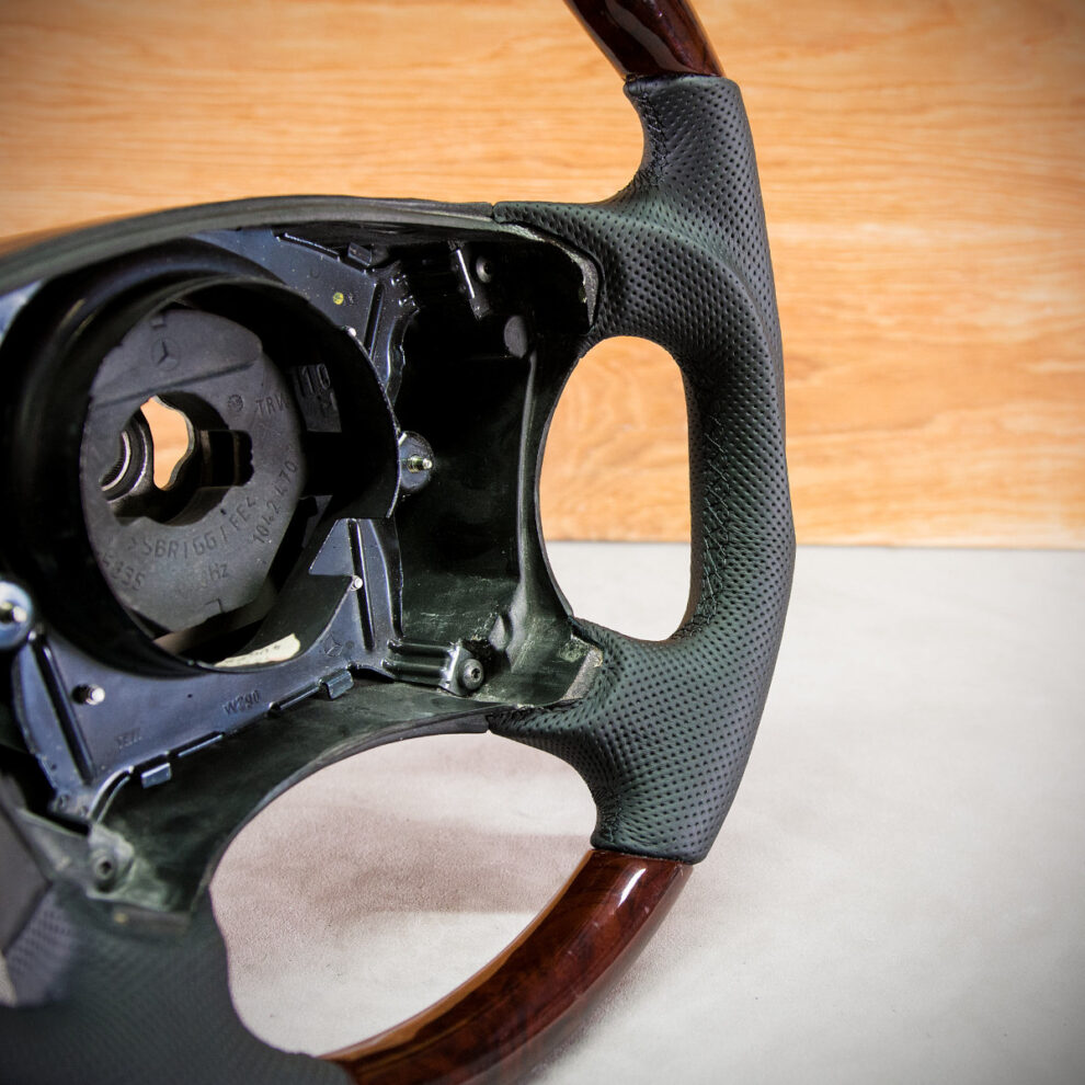 Obszycie kierownicy Mercedes-Benz W220