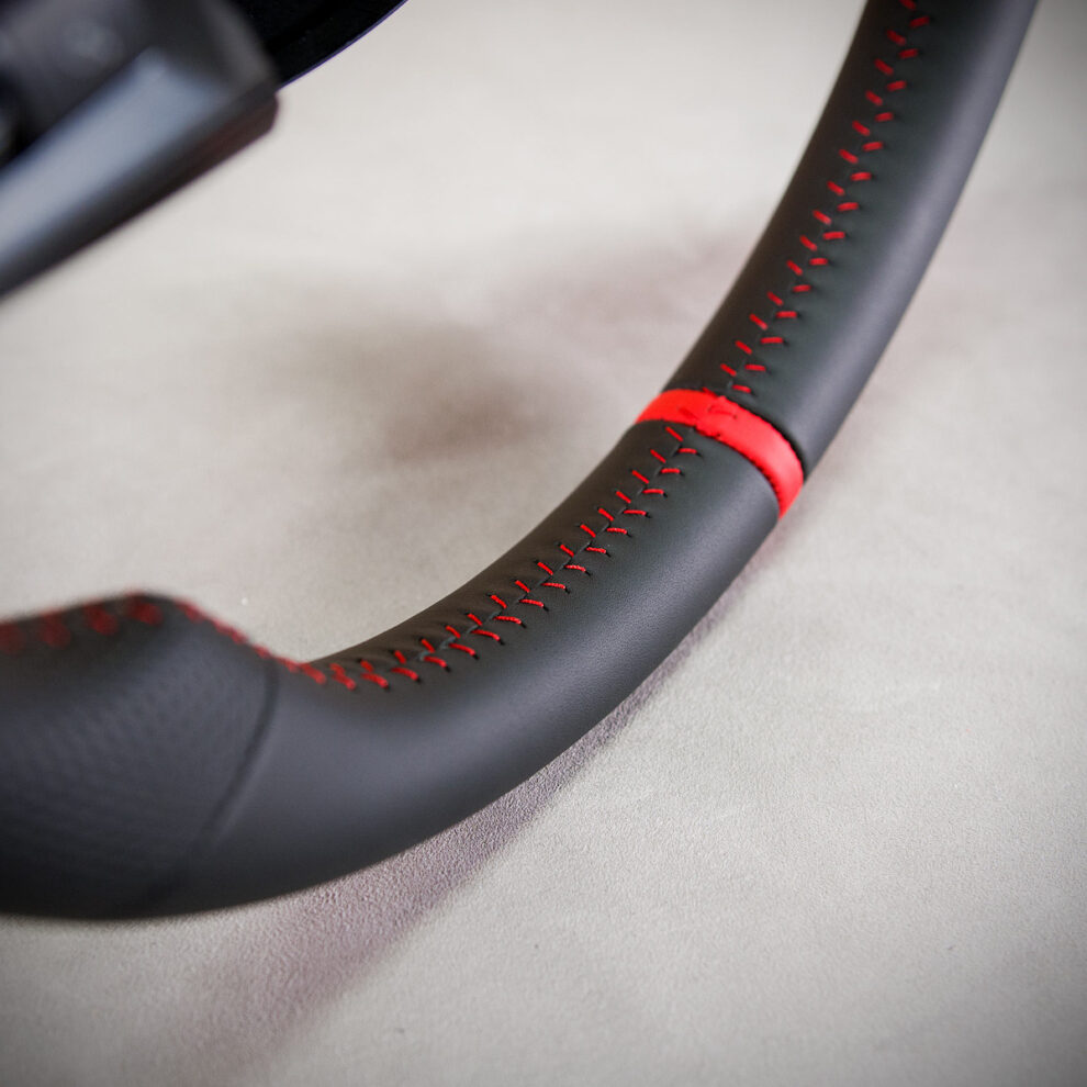 Obszycie kierownicy Subaru WRX