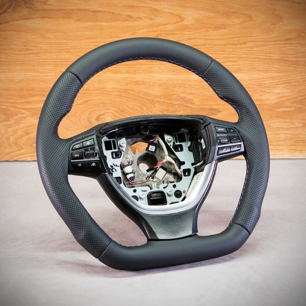Modyfikacja i obszycie kierownicy BMW 5GT