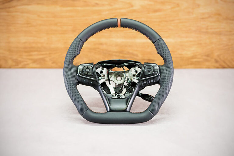 Modyfikacja i obszycie kierownicy Toyota Avensis III