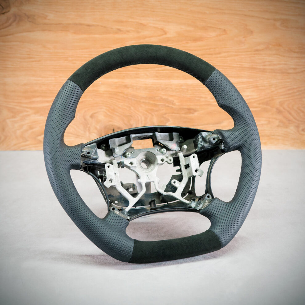 Modyfikacja i obszycie kierownicy Toyota Land Cruiser