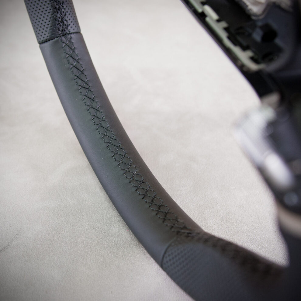 Obszycie kierownicy Skoda Fabia IV