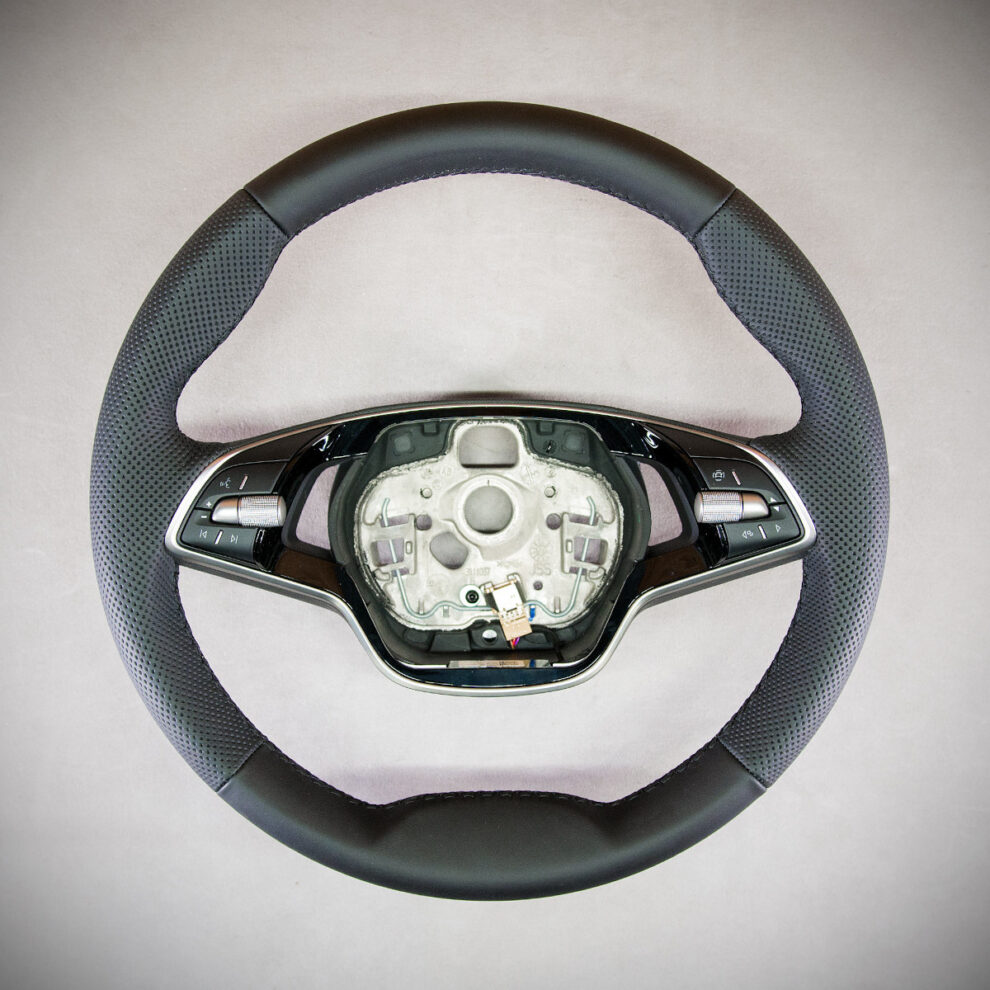 Obszycie kierownicy Skoda Fabia IV