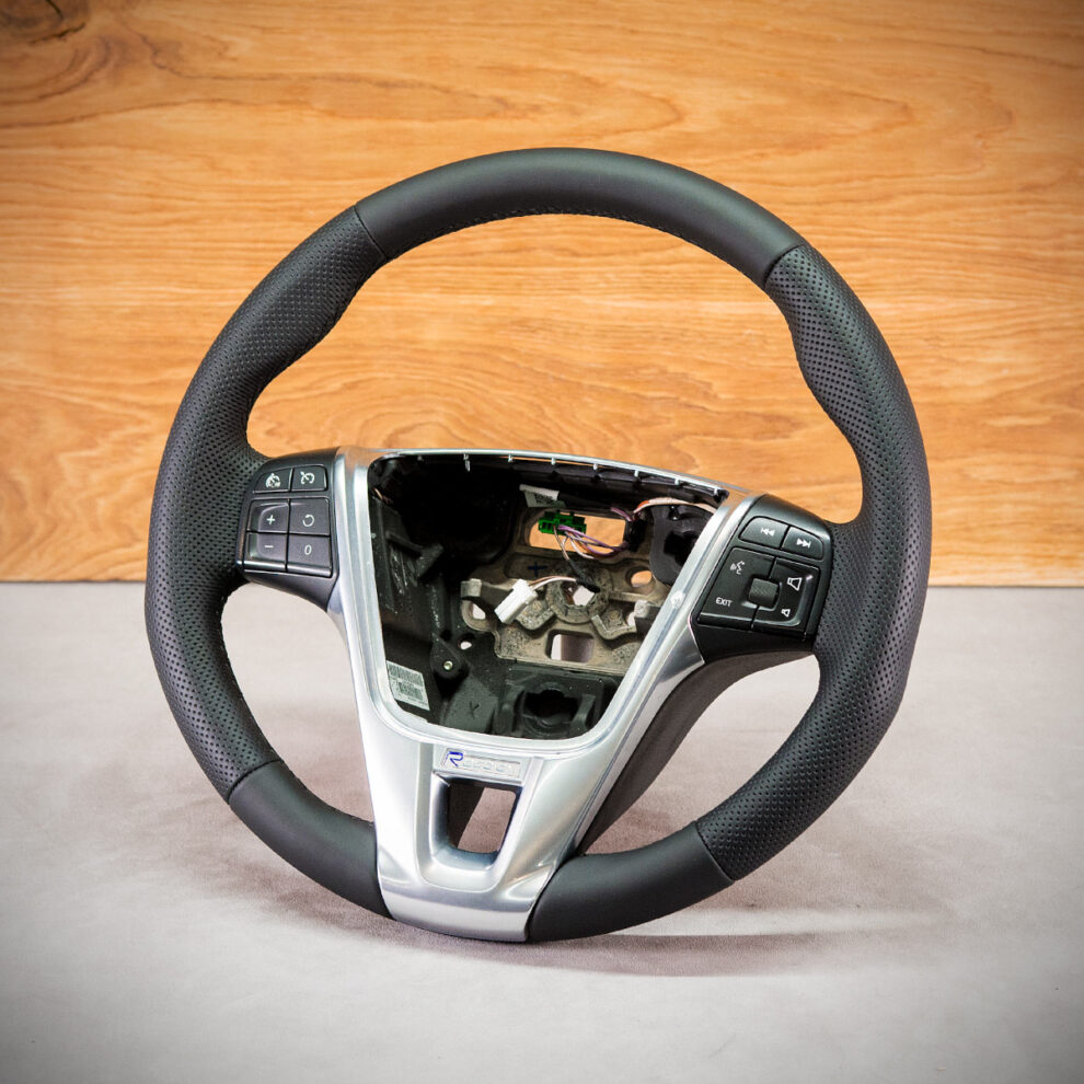 Obszycie kierownicy Volvo S60