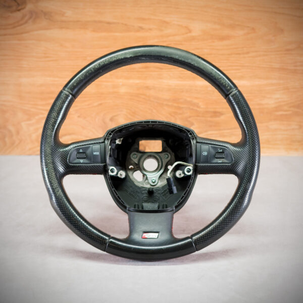 Kierownica Audi A3 8P przed modyfikacją