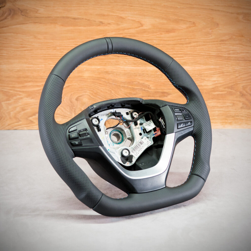 Modyfikacja i obszycie kierownicy BMW X3 F25