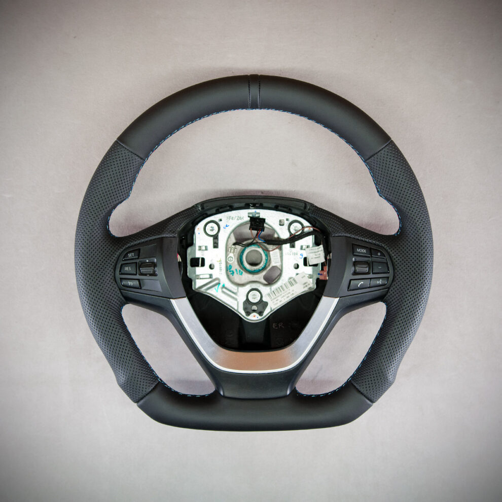 Modyfikacja i obszycie kierownicy BMW X3 F25