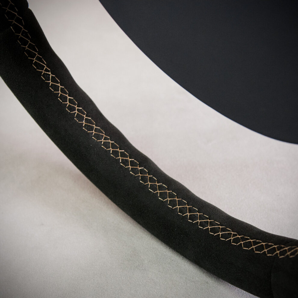 Modyfikacja i obszycie kierownicy BMW Z4