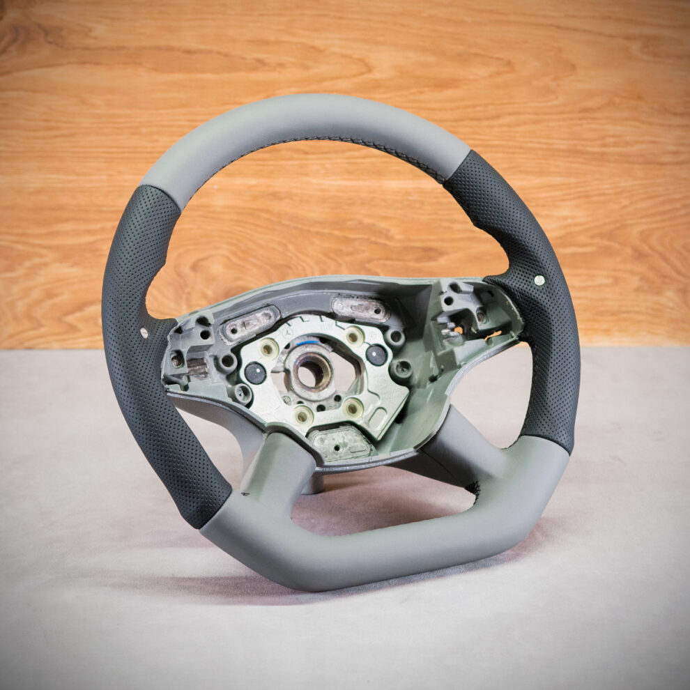 Modyfikacja i obszycie kierownicy Mercedes-Benz ML W164