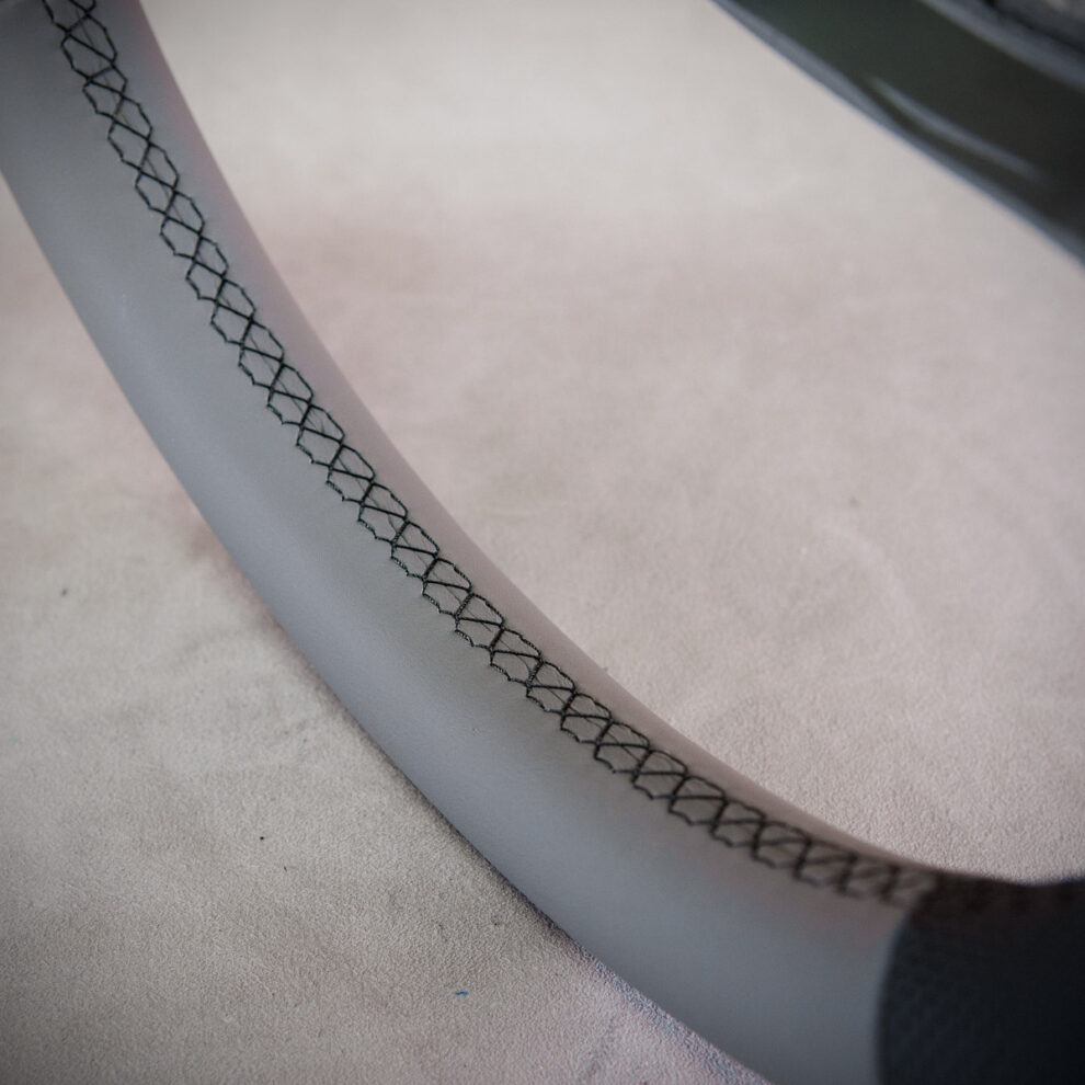 Modyfikacja i obszycie kierownicy Mercedes-Benz ML W164