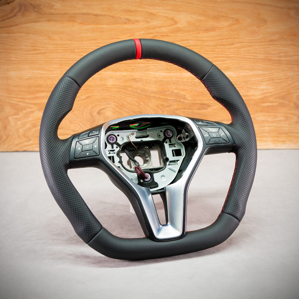 Modyfikacja i obszycie kierownicy Mercedes-Benz W205