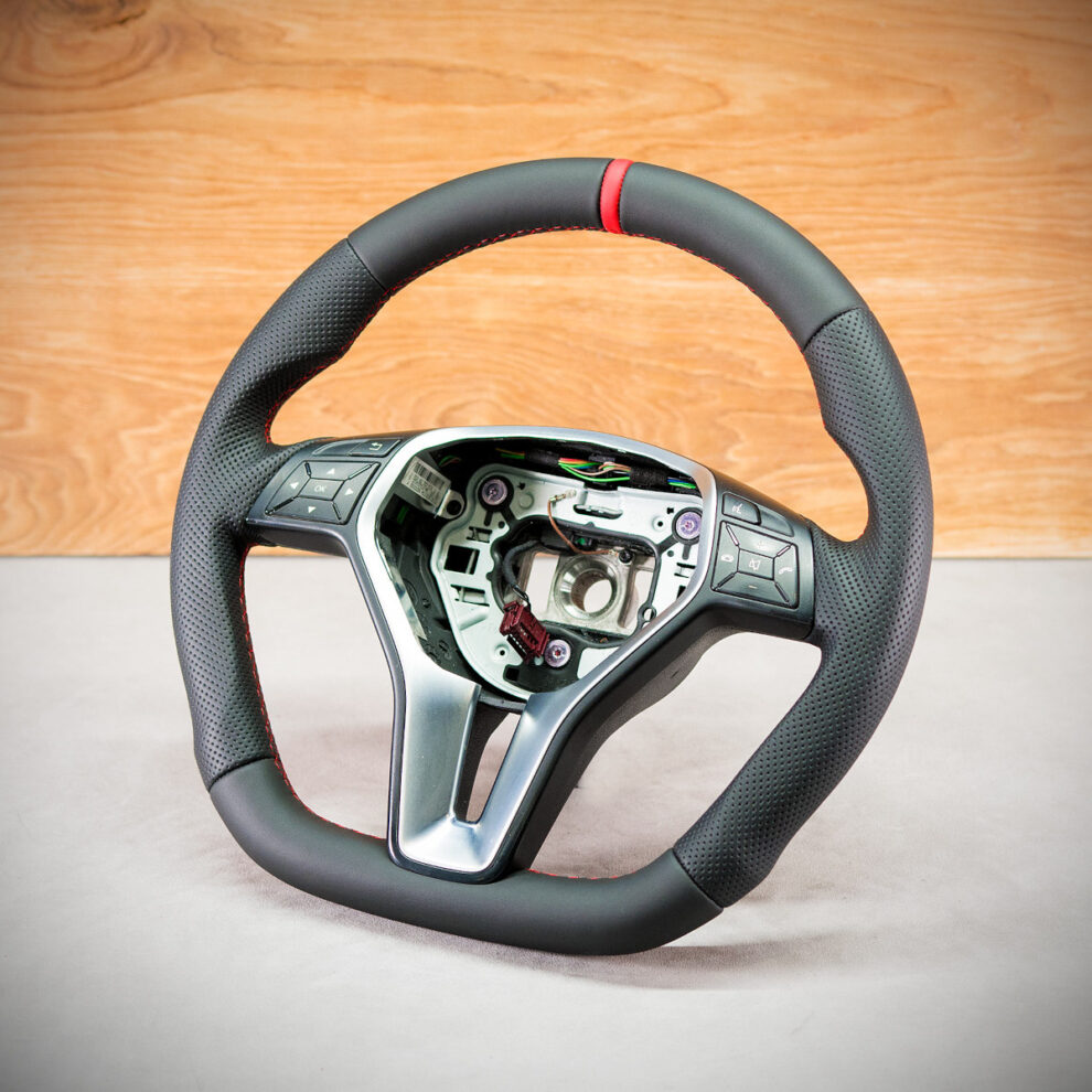 Modyfikacja i obszycie kierownicy Mercedes-Benz W205