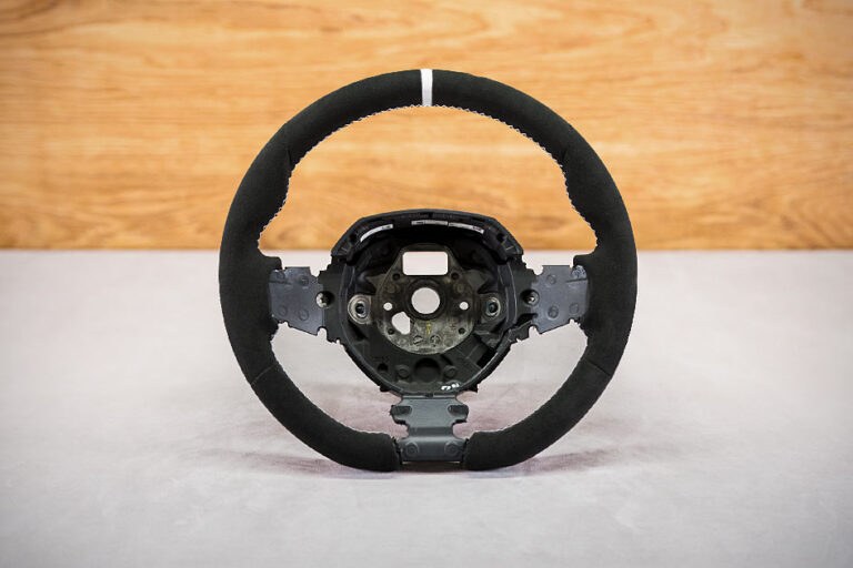 Obszycie kierownicy Lamborghini Aventador