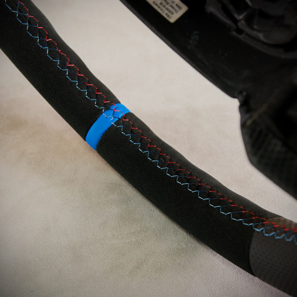 Modyfikacja i obszycie kierownicy BMW 3GT