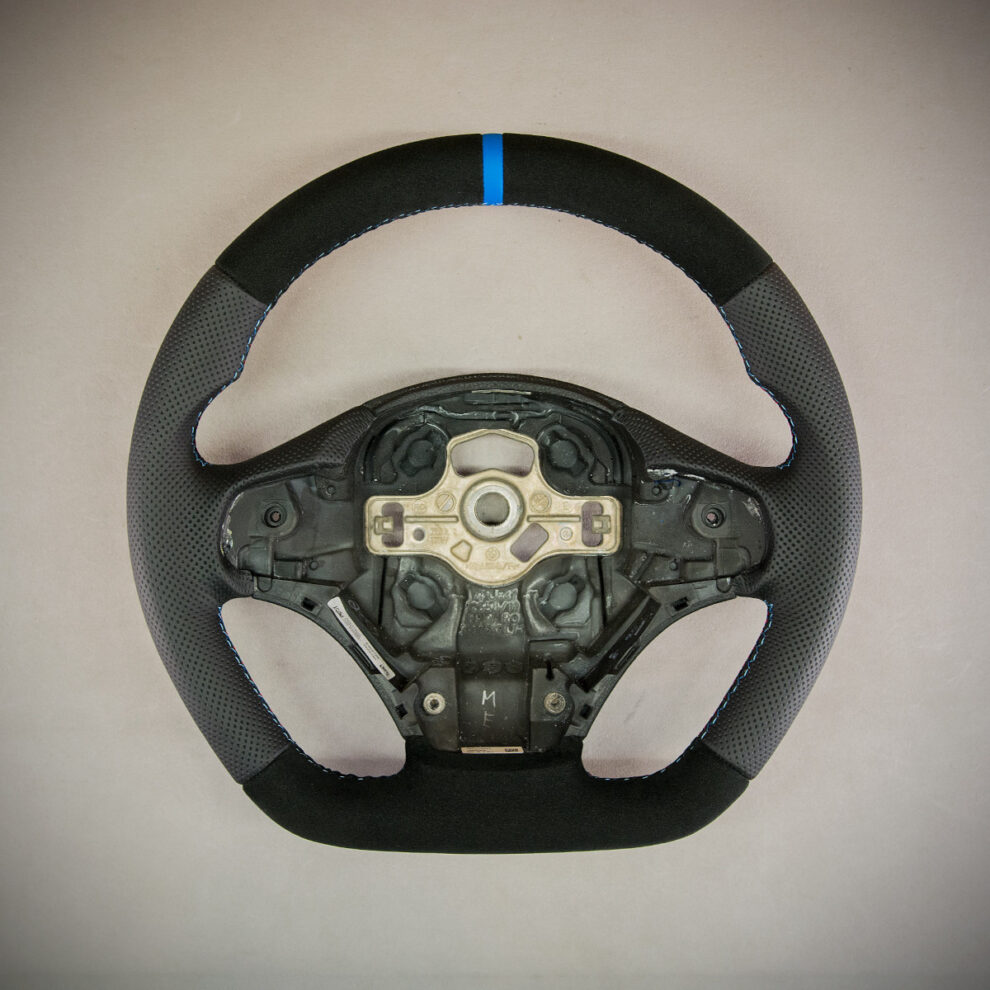 Modyfikacja i obszycie kierownicy BMW 3GT