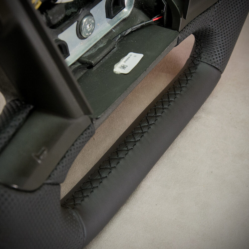 Modyfikacja i obszycie kierownicy Volvo FH4